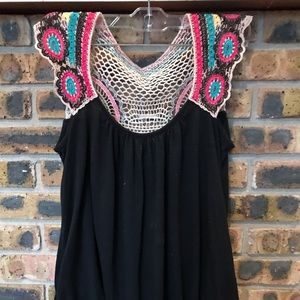 Croceheted h.i.p. top